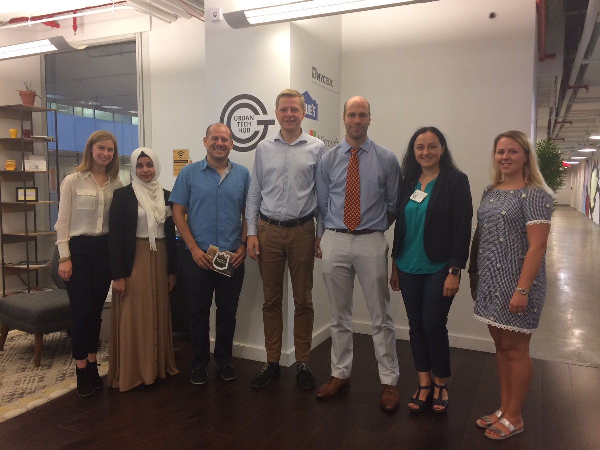 The Mayor of Vilnius <a href="/RemiSimasius/">Remigijus Šimašius</a> and Consulate General of Lithuania joined <a href="/HubatGCT/">Urban Tech Hub @ Company</a> and <a href="/Maalka/">Marely Cortes</a> earlier to discuss #SmartCity technology.