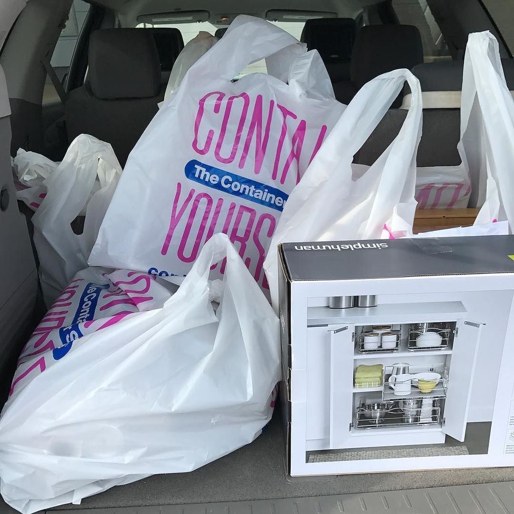 Streamlinedlvg's tweet photo. All loaded up and ready for a full weekend of organizing with 3 different clients! #streamlinedliving #getorganize… https://t.co/FBXzB4GL9V https://t.co/ROwg2nG3vv