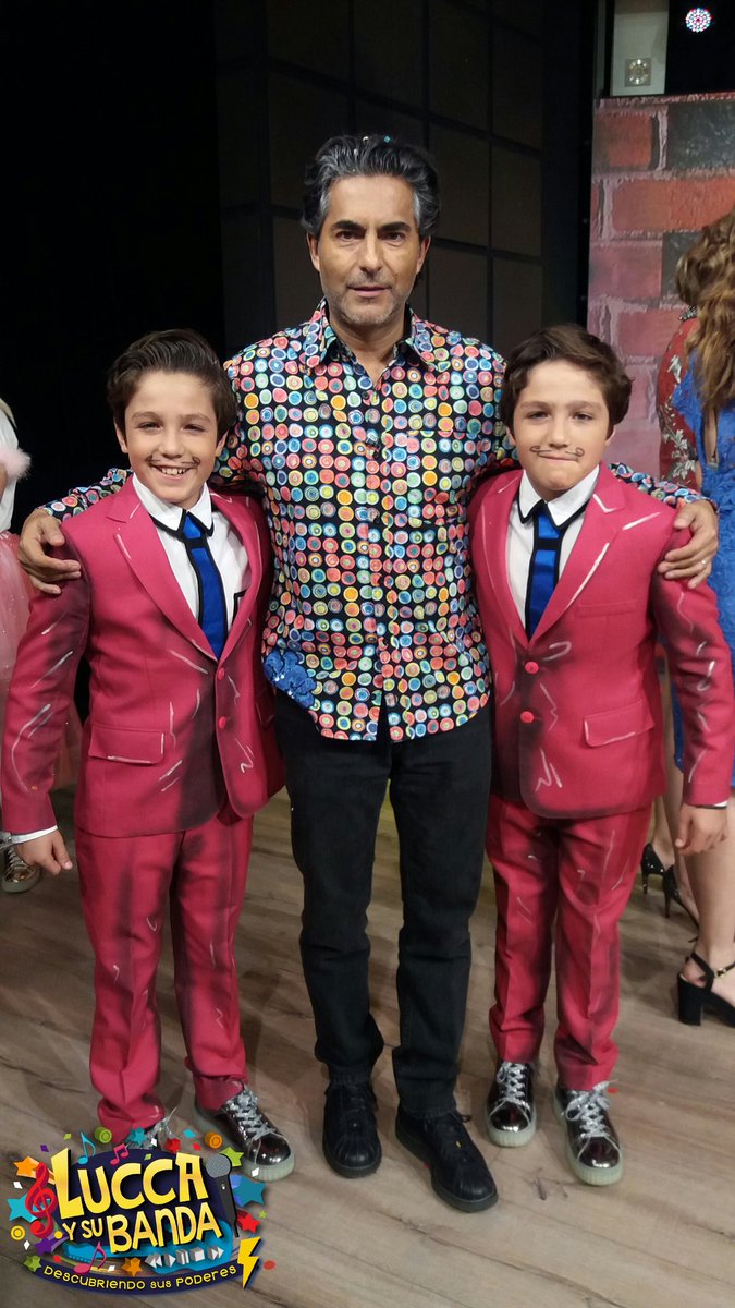LuccaYsuBanda's tweet photo. Gracias @AndreaLegarreta @negroaraiza2 por recibirnos en @programa_hoy ¡¡Los esperamos pronto en el teatro Rafael Solana!! https://t.co/YG8XIDbl1V