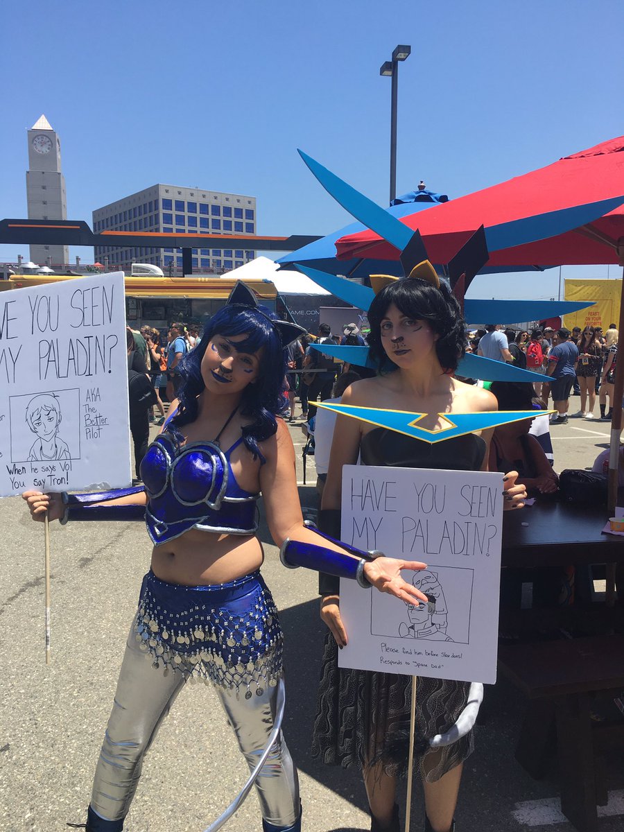 Have you seen their Paladin? #Voltron #SDCC2017