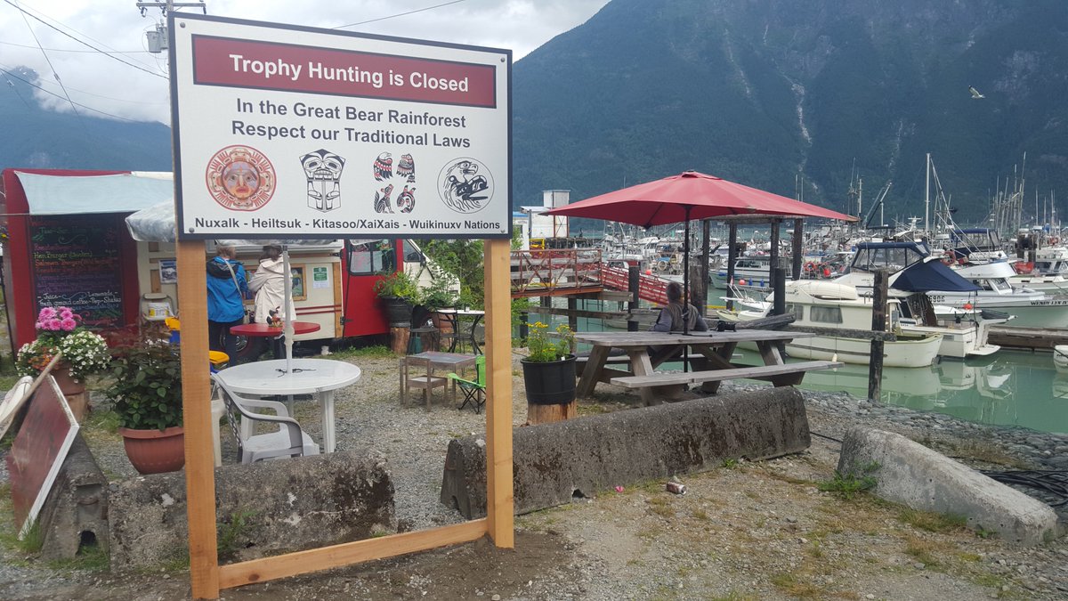 One of two new signs in Nuxalk Territory! Many thanks to the team who worked so hard to get these up! Sign our pledge: bearsforever.ca