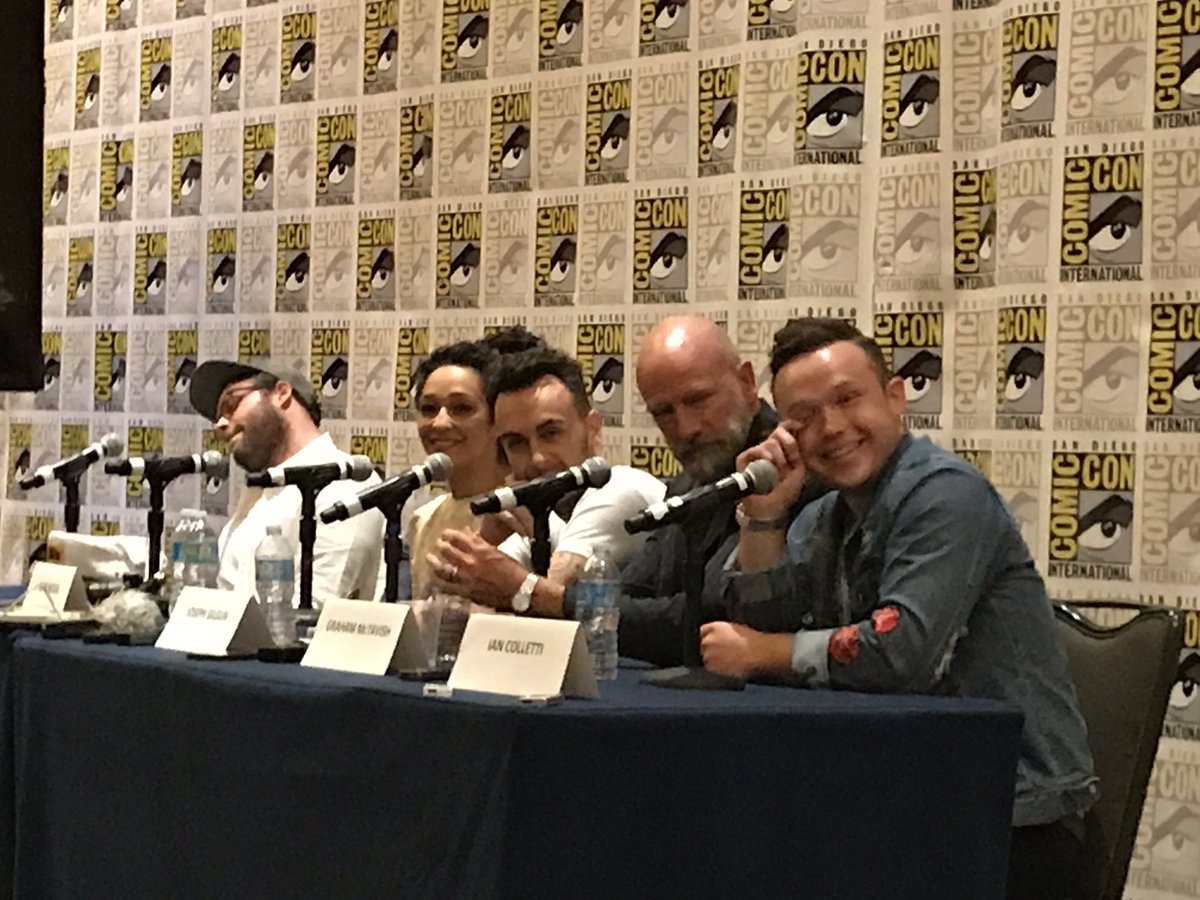 sizerstudios's tweet photo. @Sethrogen likens the lightning at the Hilton San Diego Saphire rooms to #thepreacher @IanColletti's character Arseface. https://t.co/H1gAOtniYc