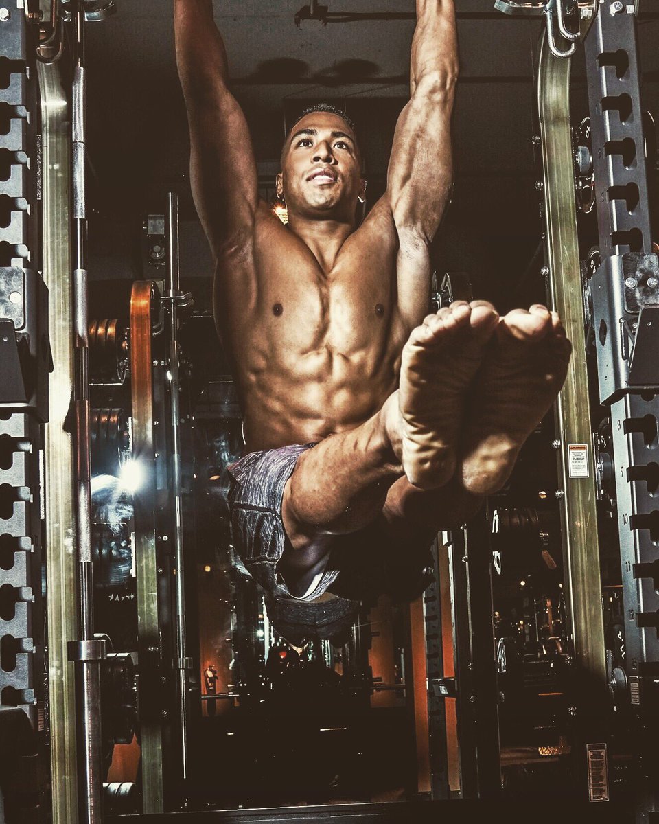 JoshNDixon's tweet photo. "Mr DeMille, I'm ready for my close up" #HurryUp #ImSlipping 😂💪🏾 #flexfriday for📸 @outmagazine https://t.co/WMNXU7s0xE