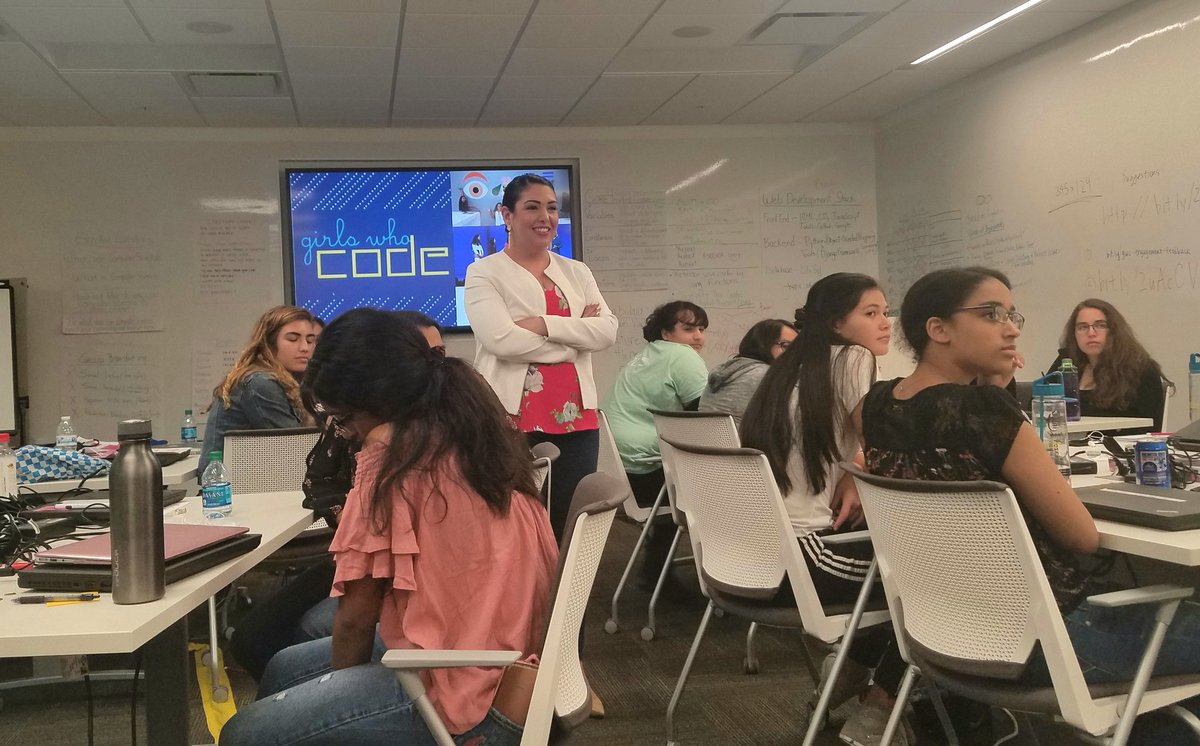 IreneManea's tweet photo. Girls Who Code Summer Campers getting inspired today by @CatSolazzo! #IBMSVL . @ibmgwc @GirlsWhoCode @momuthua @j9gerber https://t.co/xjTmuuH7YZ
