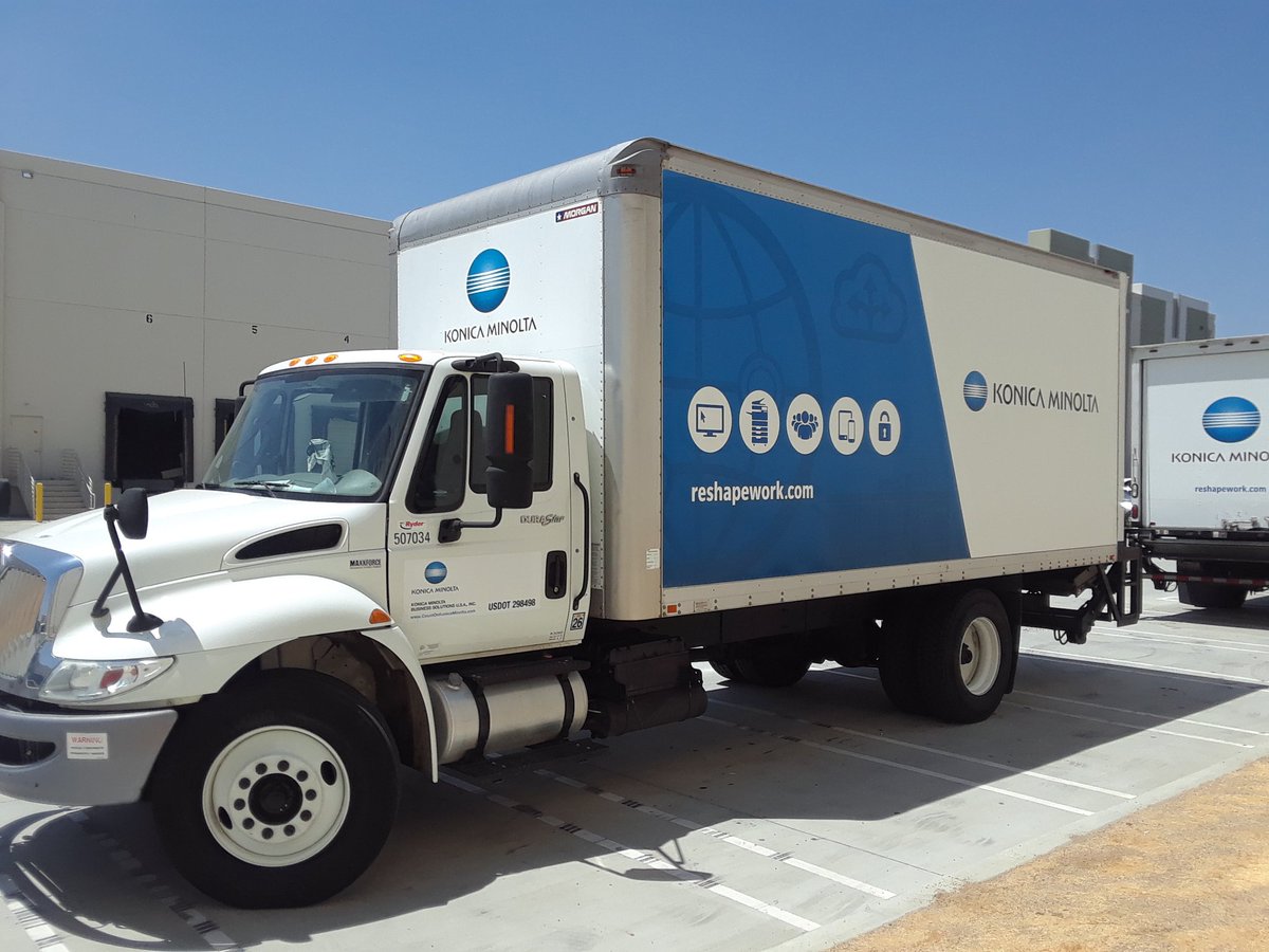 DrDecalsInc's tweet photo. Konica box truck #wrap #wraps #wrapscon #vinylwrap #drdecals #graphicinstaller https://t.co/IenHpgIwnU