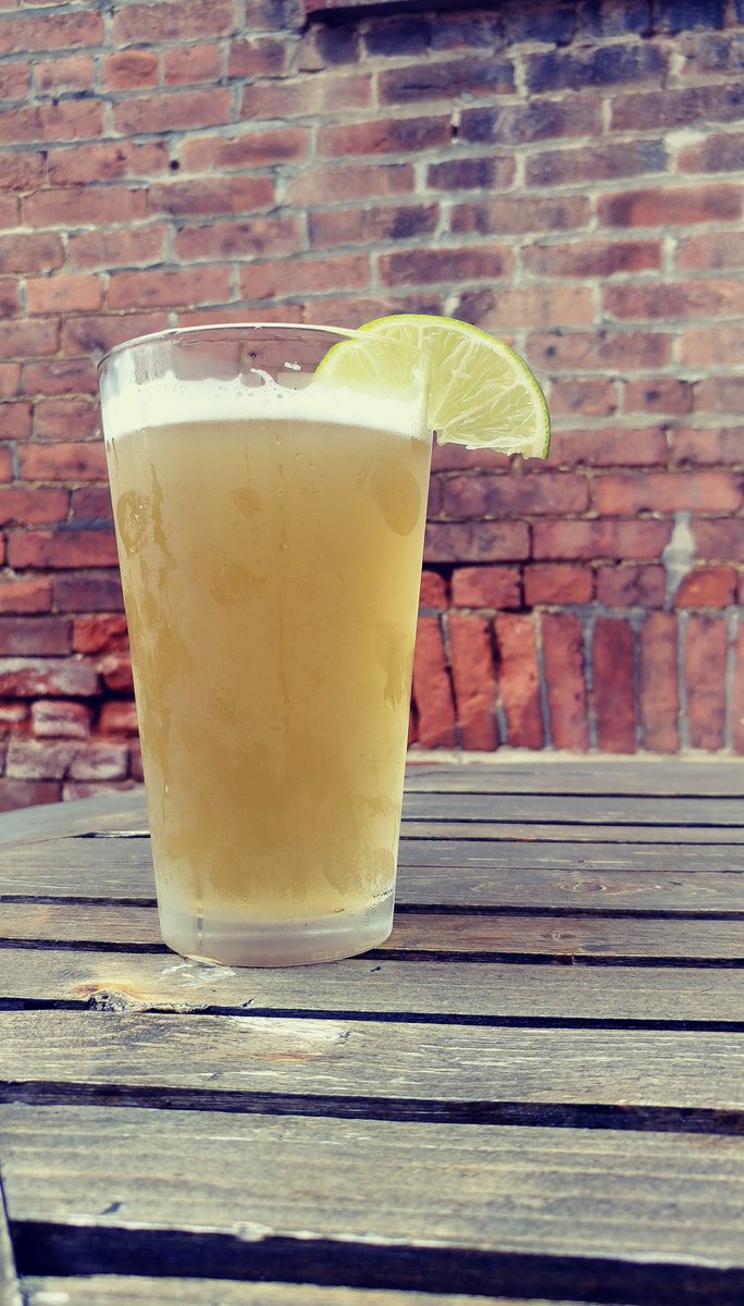 BrewingPhoenix's tweet photo. It's hot out there..Eerie Crossing Ginger Lime Cream Ale collab from Phoenix and Catawba Island hits the spot. #bringitonsummer #ohiobrewed https://t.co/owzGB4q99J