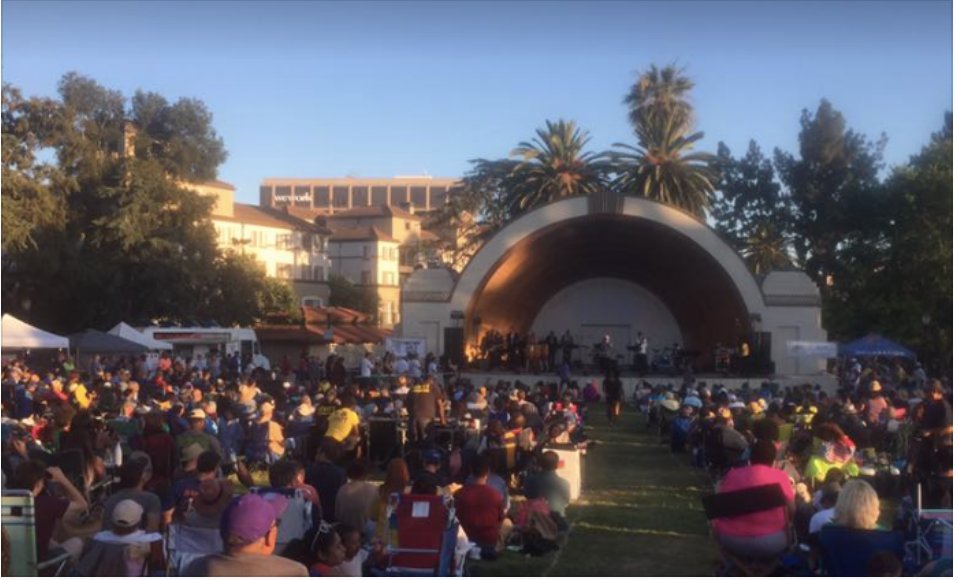 Tomorrow SAT, July 22 join us at Levitt Pavilion Pasadena for #FREE Concert #JimmyWebb 6-10pm! #livemusic #sliders #Pasadena @LevittPas 🍔🍔