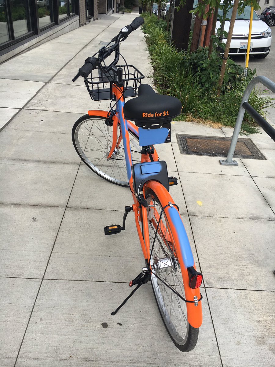 RonandDon's tweet photo. Welp - that didn't take long. #graffiti #bikesharefail https://t.co/FUGPziLoVO