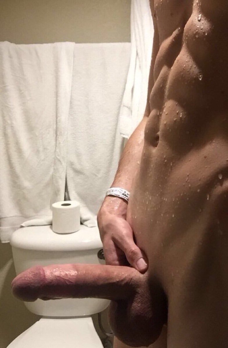 GayNudePic's tweet photo. https://t.co/fhgWVgmOTy