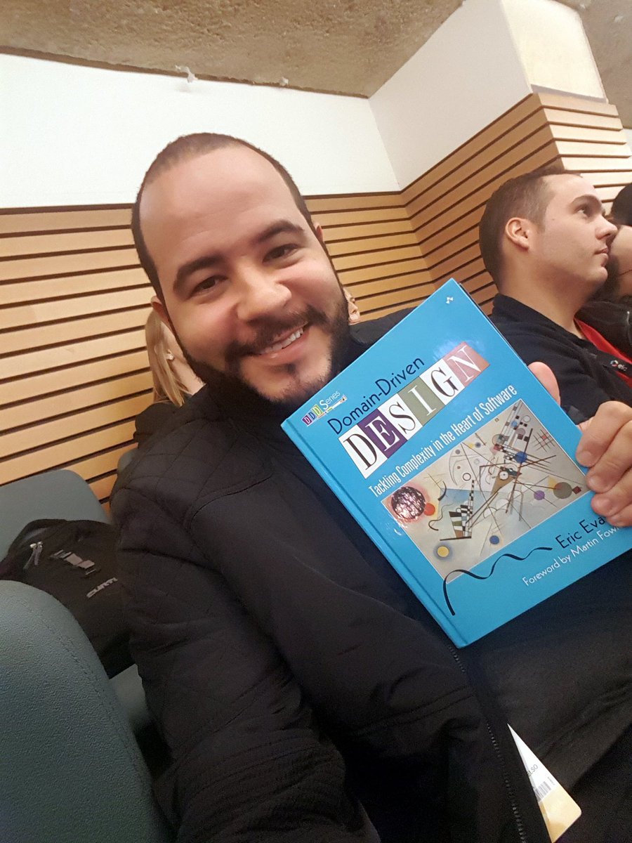 renanscelso's tweet photo. Ganheeeiiiii! 😍
#TheDevConf @TheDevConf https://t.co/bQxgWZDd1T