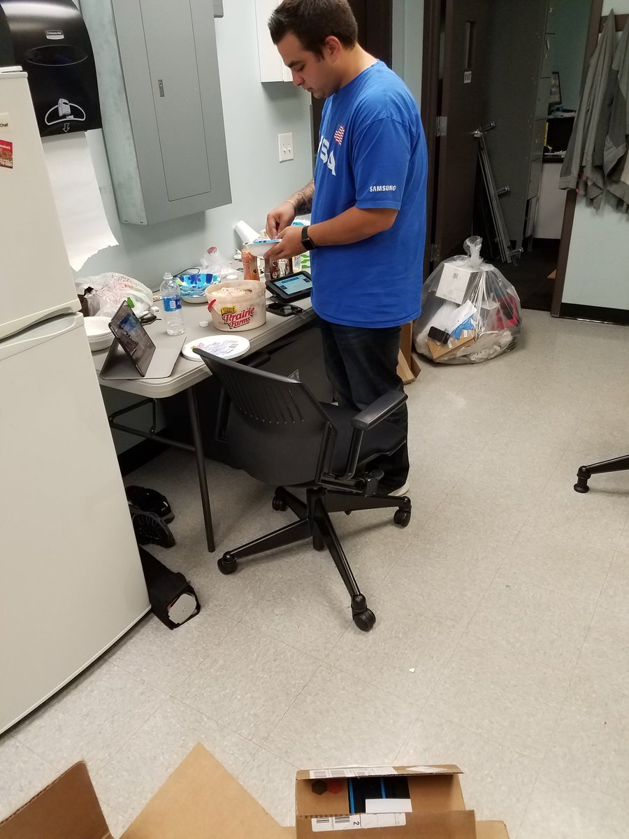 wlord815's tweet photo. Round 2 #OneNYNJ #lifeatatt #keepitcoolNer https://t.co/No4T1KwJ84
