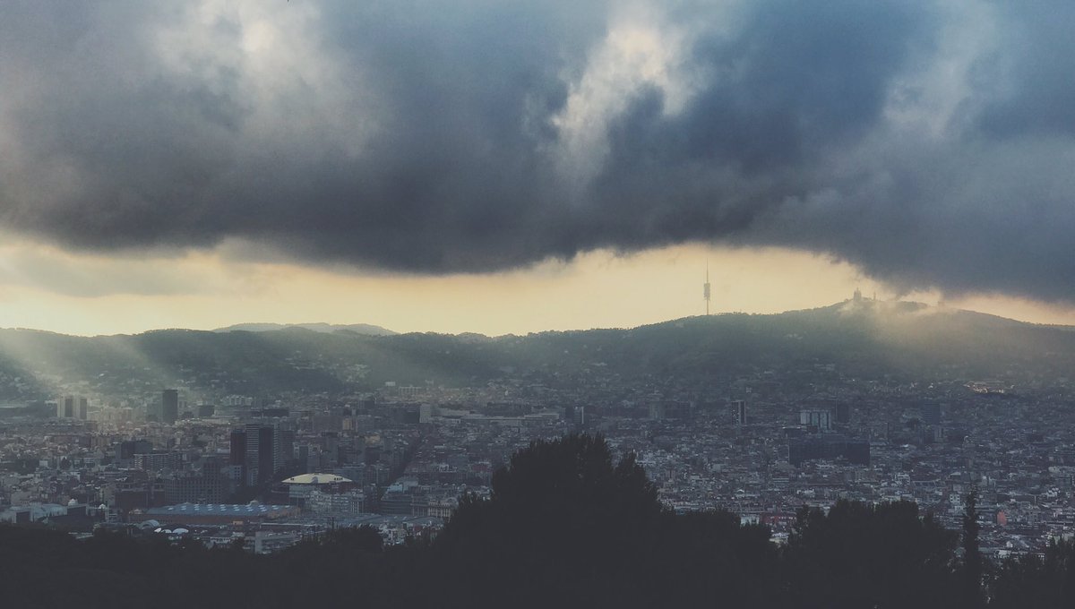 kraterbeats's tweet photo. Barcelona https://t.co/Y6WRblDOqK
