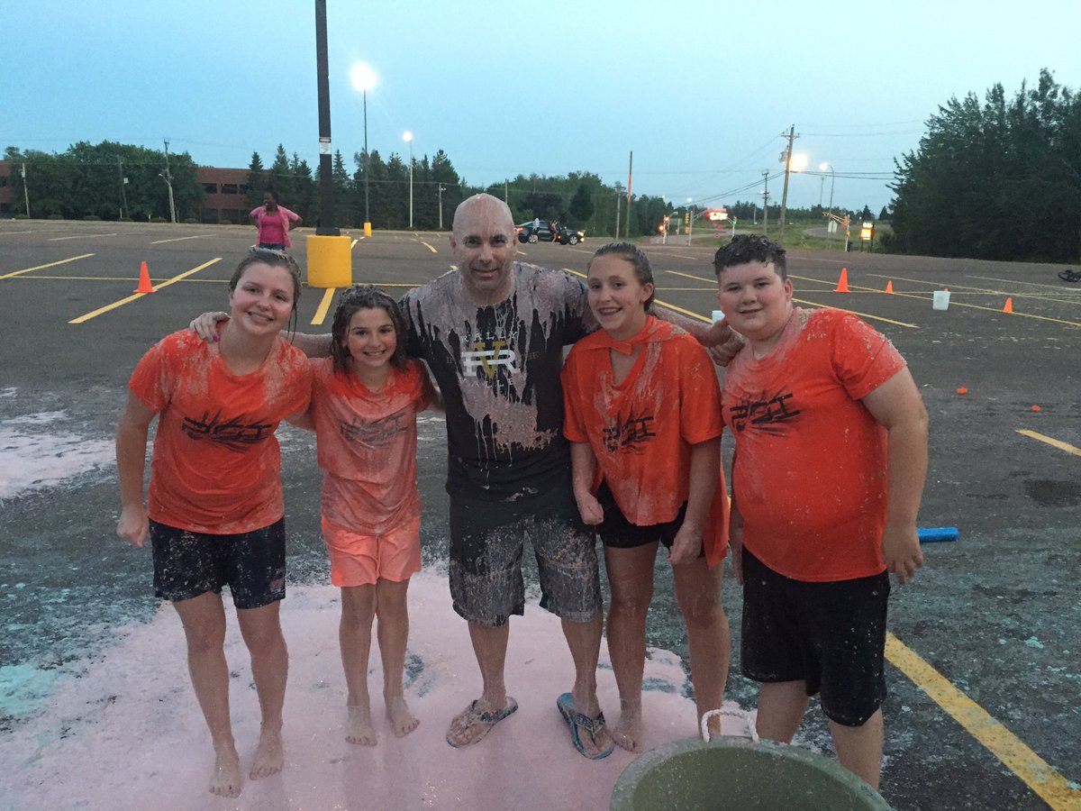 UthPastorDrew's tweet photo. Spent 2.5hrs sweeping and rinsing oatmeal off asphalt today. Not my best decision ever. #prymesm #messygamenight. https://t.co/ctfkyFb7M5