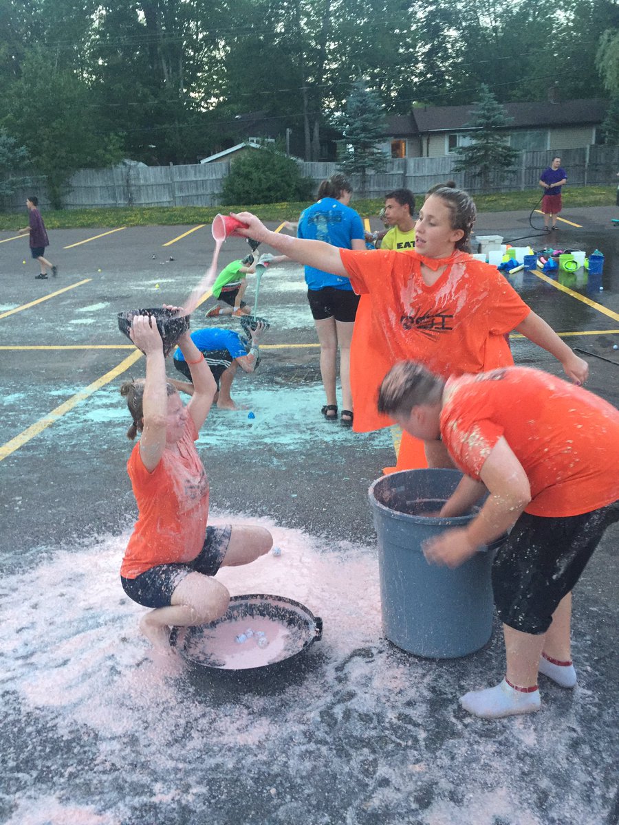 UthPastorDrew's tweet photo. Spent 2.5hrs sweeping and rinsing oatmeal off asphalt today. Not my best decision ever. #prymesm #messygamenight. https://t.co/ctfkyFb7M5