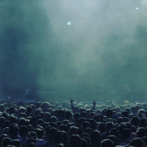 lokalreporter's tweet photo. So sad about
#chesterbennington #linkinpark #o2world #berlin https://t.co/25Yq21eMLv https://t.co/WWfa6gTiNv