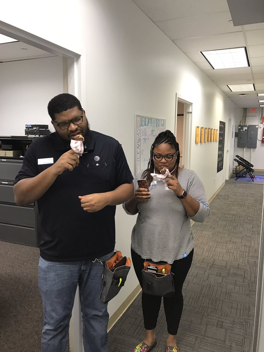 jy1968_young's tweet photo. It might be hot outside but we're keeping it cold at the Glenway Ice Cream Social!
#keepitCOOLNER
#EmployeeAppreciation https://t.co/A07uttKLtt