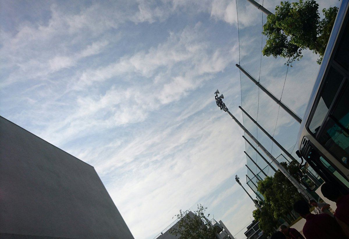 kuwashi_boybsk's tweet photo. おはようございます！本日から合宿です 合宿先も天気が良さそうでなによりです✨✨
男女バス24人、成長して帰ってこれるよう4日間全力で頑張ってきます！！💪 https://t.co/Ef1D8g3PPx