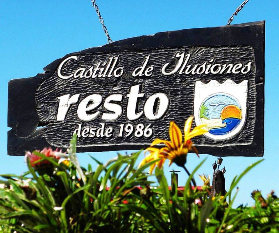 PatrickCocina's tweet photo. Próximamente reapertura!! En estos días más novedades!
Nos estamos preparando para vos!
#castillodeilusiones #patrickcocina #reapertura https://t.co/jgeyZWqio9