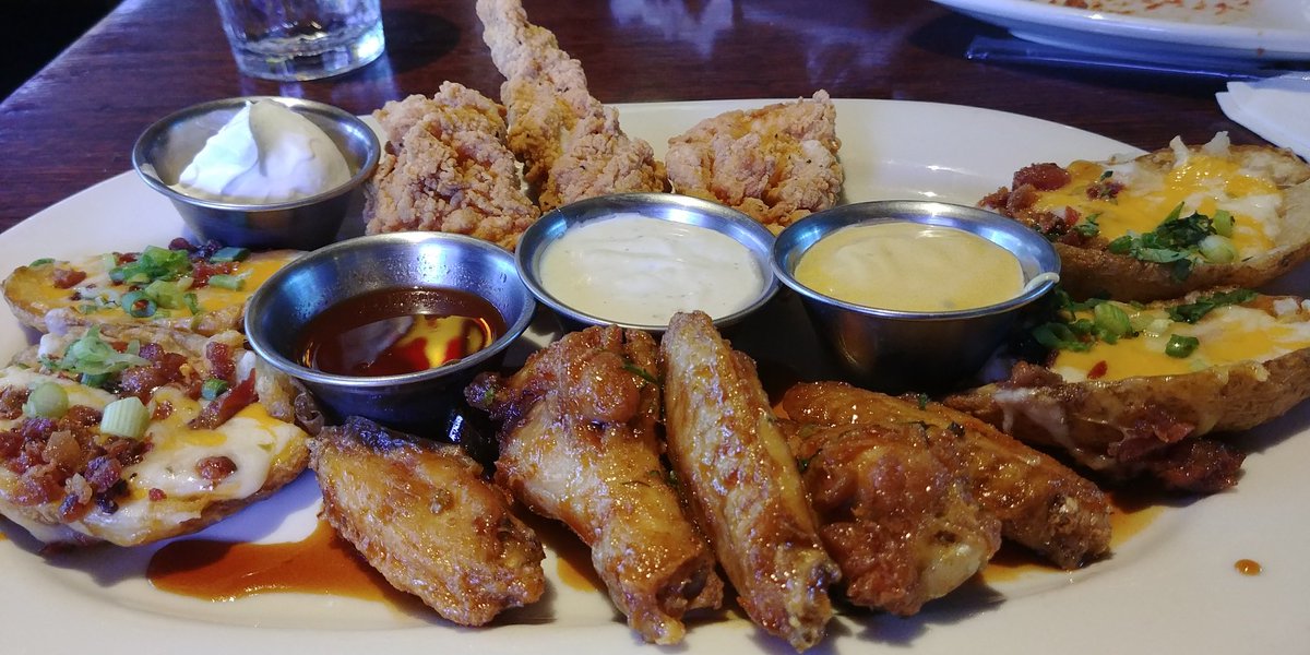 Houlihan's (Houlihans) Twitter