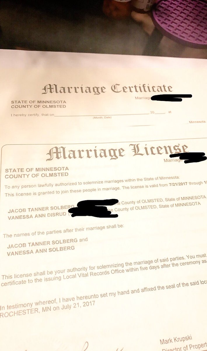 Nessaboo201's tweet photo. Picked this up today at the court house!!!! 😍😍 #marriagelicense #futuremrssolberg ❤️ https://t.co/DMKlIOQ3Ae