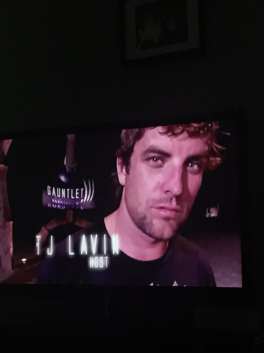 jodii07's tweet photo. This is how I'm celebrating my birthday! With my fav challengers/host! #thechallenge #gauntlet3 @TheOfficial_CT @tjlavin @MTVBananas https://t.co/q2sSt5ZwYV