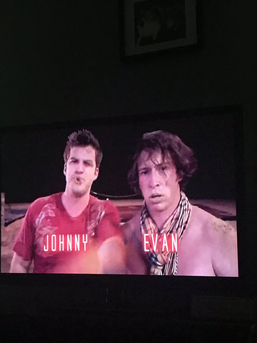 jodii07's tweet photo. This is how I'm celebrating my birthday! With my fav challengers/host! #thechallenge #gauntlet3 @TheOfficial_CT @tjlavin @MTVBananas https://t.co/q2sSt5ZwYV