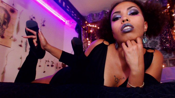Come to me  https://t.co/y4Vxlz6CSn` @TeamPervcb https://t.co/mkQiIAcCaX<a class="tags" href="/tag/teampervcb">@teampervcb</a><a href="/tag/manyvids"class="tags"><span>#manyvids</span></a>