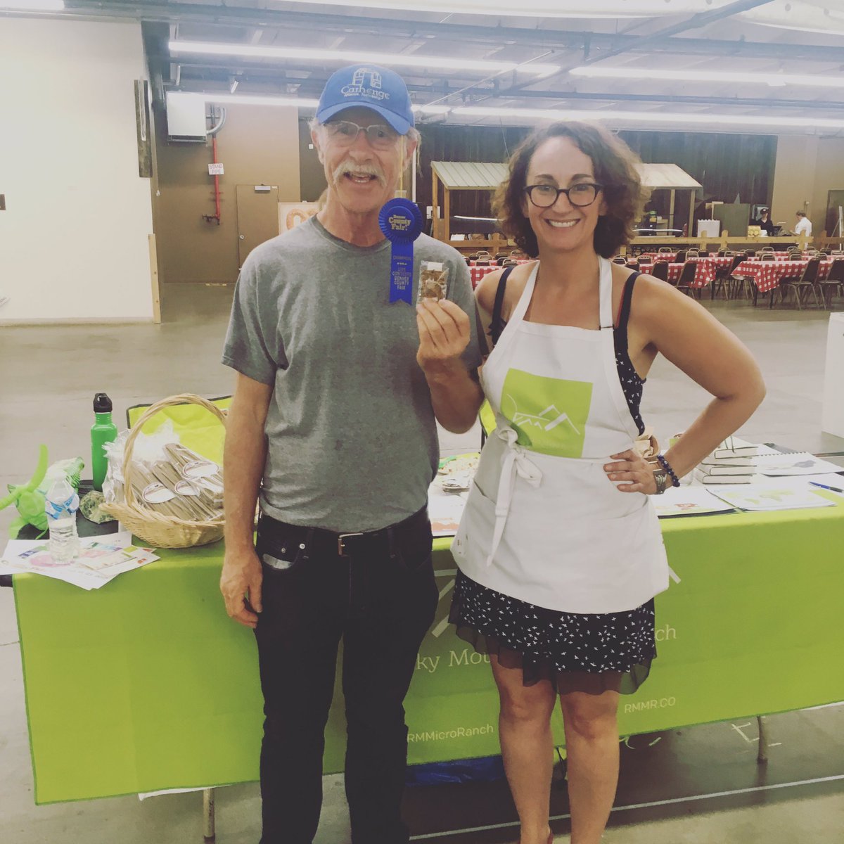 RMMicroRanch's tweet photo. 1st #DenverCountyFair Blue Ribbon cricket eatinst contest winner! 2 contests daily f. kids & big kids each day! #fairlyweird #edibleinsects https://t.co/nnNXWJCTlv