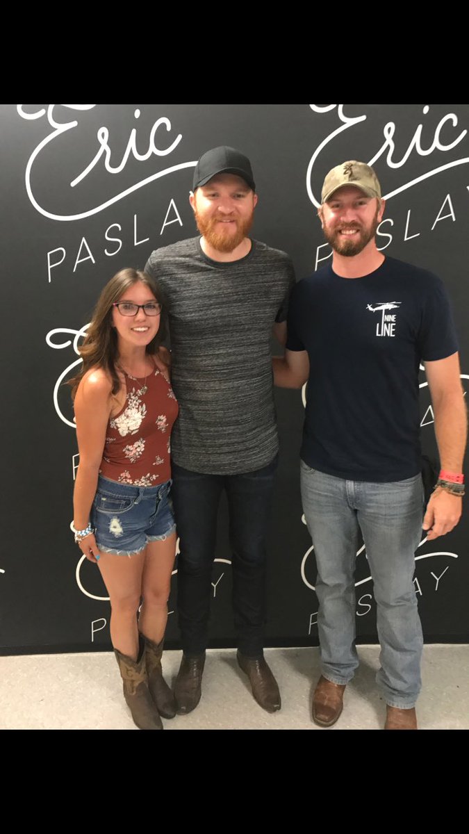 adamDombeck5's tweet photo. @ericpaslay awesome show tonight! Nice meeting ya "brother" lol https://t.co/JVuMnkDHu1