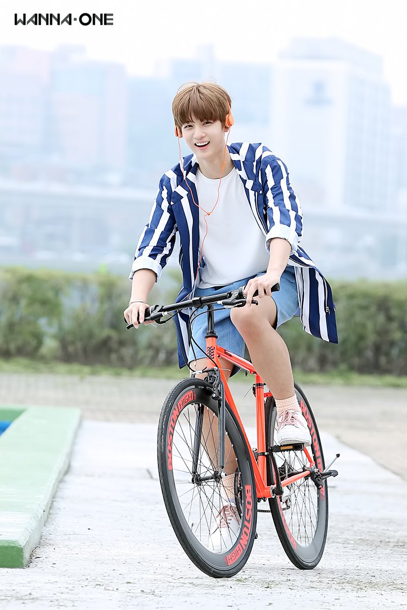WannaOne_twt's tweet photo. Wanna Oneㅣ티저무비 #6 배진영

티저무비 비하인드 스케치를 공개합니다❣

#WannaOne #워너원 #Wannable #워너블 #강다니엘 #박지훈 #이대휘 #김재환 #옹성우 #박우진 #라이관린 #윤지성 #황민현 #배진영 #하성운 https://t.co/OiZO6TdOWP