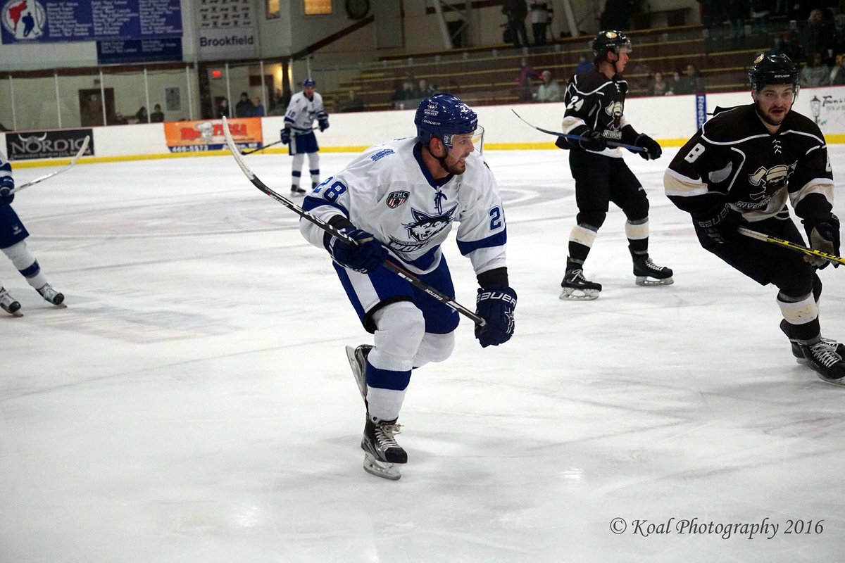 FHLFansZone's tweet photo. RIP Shane Halaas. You're playing hockey in heaven now https://t.co/hgDAKsB8wE