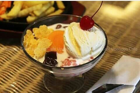 Upaboga's tweet photo. Manggo pudding terbuat dari campuran Es cream, pudding manggo dan berbagai buble akan meledak di mulut https://t.co/44mxxqAKJz