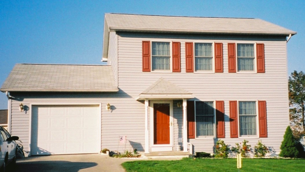 VisionHomesWV's tweet image. Having a smaller #budget doesn't mean you can't get the #home you want. Check out our #designsamples: bit.ly/2j0zncH