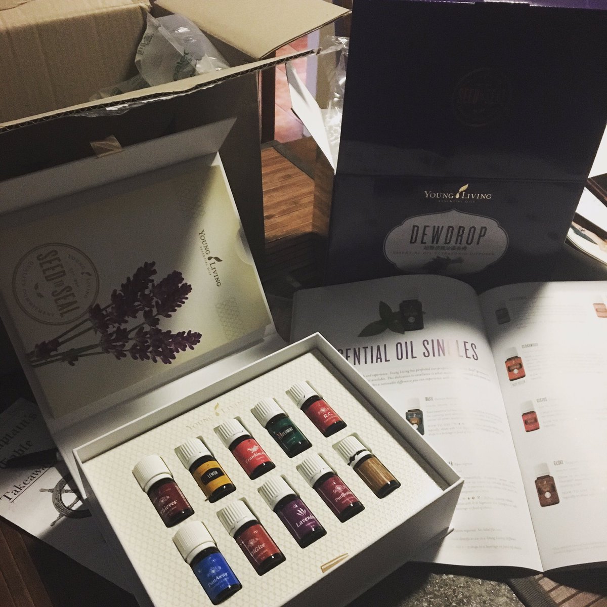 Bass23Jen's tweet photo. Loving my oils #yloil #essentialoils #mindndsoul #housesmellsamazing https://t.co/0Xm8BqPvVn