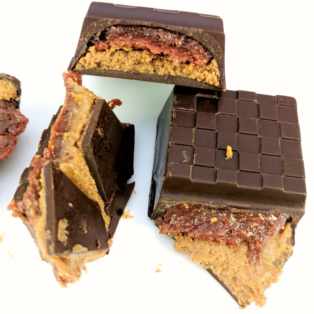 CoracaoChoc's tweet photo. Sneak peek! Coming soon... https://t.co/TEo9sEUeKf