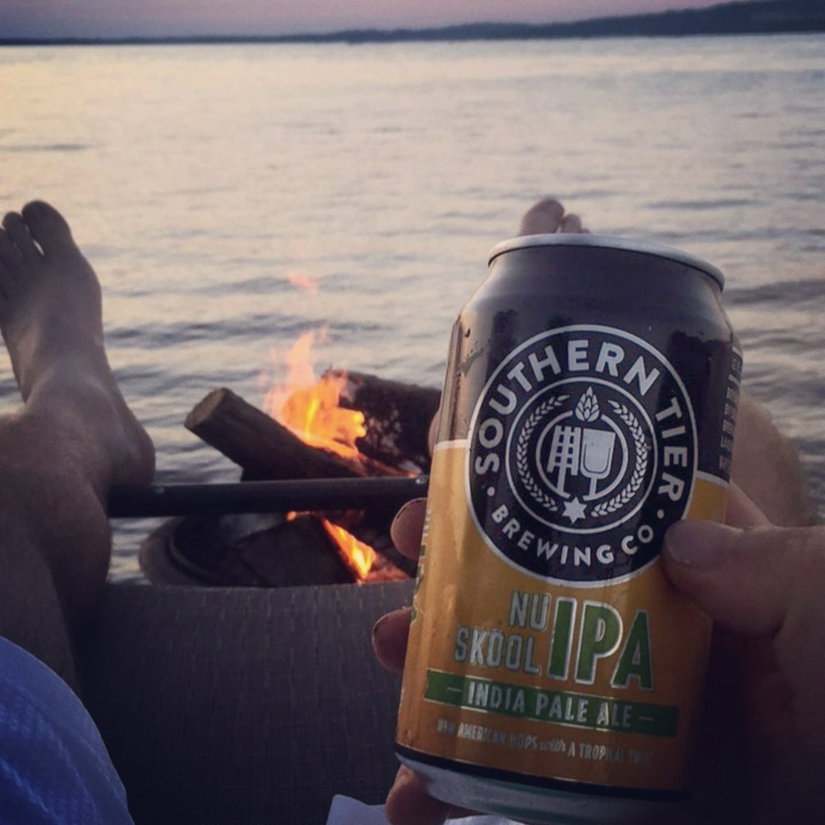 stbcbeer's tweet photo. Friday night beers by the water. Who's in? #NuSkoolIPA
[📸 just1n5chau /Instagram ] https://t.co/AXNaMT1K9h
