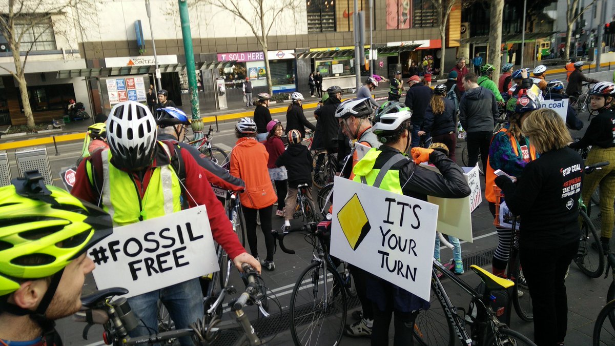 market_forces's tweet photo. .@stopadani are rolling against #coal this morning in #Melbourne! #CoalBank @CommBank #ActOnClimate https://t.co/MGkvIORcIy