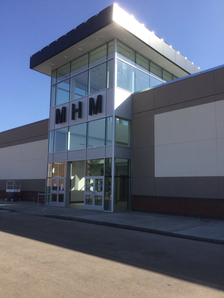 MH_Mall's tweet photo. #MHMRedevelopment #EmbraceTheFuture #FresheningOurMakeup #ProgressPhotos #medhat #medicinehat #UrbanGrille #WOWed #OpeningSoon https://t.co/zorATHTxyW