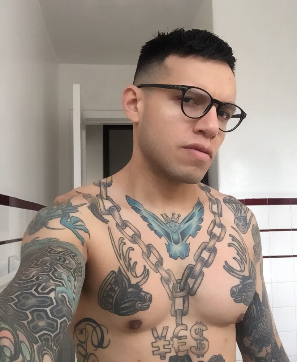 Prometeico's tweet photo. Nuevo corte. Gracias como siempre a #JonBarber de @Old_Barber
https://t.co/tSO1y270eD https://t.co/0nsGDaO0SL