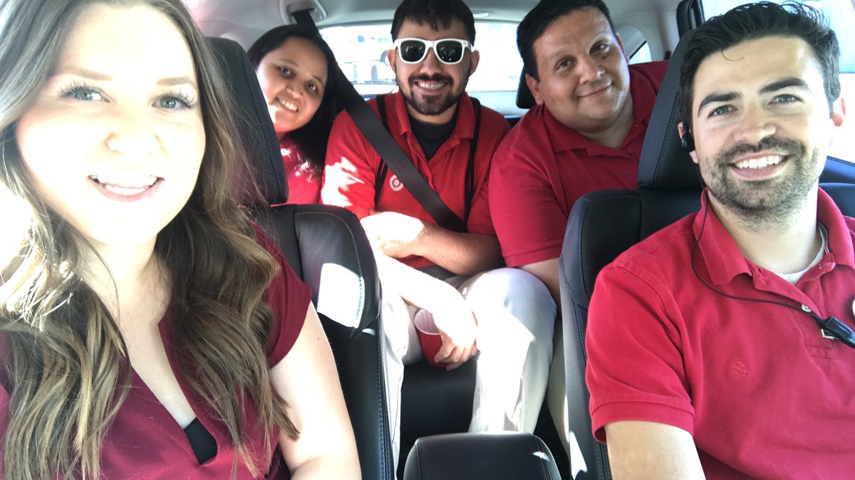 larissa_chung's tweet photo. Dropping off donations for those effected by the #detwillerfire #WorkSomewhereYouLove #targetvolunteers https://t.co/jImgggHyja