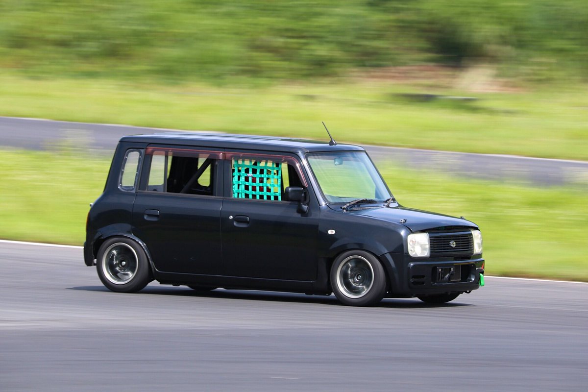 honjyocircuit's tweet photo. おはようございます☀️

本日はフリー走行日です🏁

【お知らせ】
8月１日〜８月３１日までサマーキャンペーン(2枚目の画像)をやります！暑い日と雨の日はフリー走行の料金がお安くなりまーす😎👍
平日でメンバー会員様なら1枠1100円で走れちゃいます...( º﹃º｀ ) https://t.co/pLCKZnOC2L