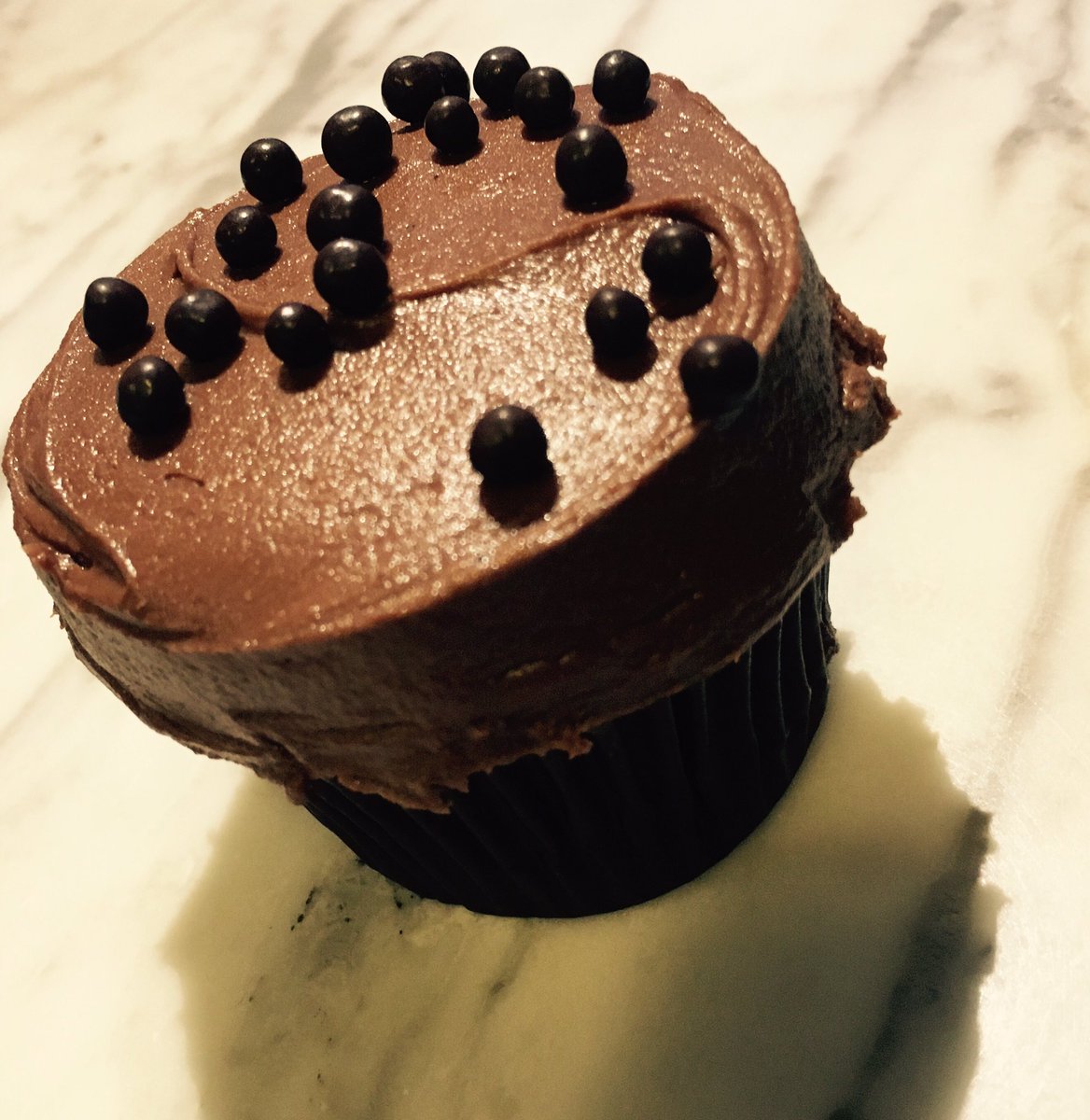 katiejwarner's tweet image. Have to have @cupcakesottawa when I'm in the market #vanillachocolate #hbandy #sofull #tbd