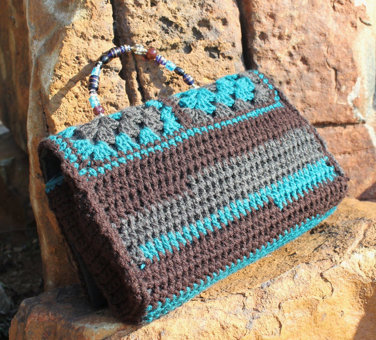kennainafrica's tweet photo. Granny square handbag , Handbag , Small handbag , Evening bag , Designer han… https://t.co/1UBt7Zo2nW #Etsy #WoolBag https://t.co/OdNLxSZLwd