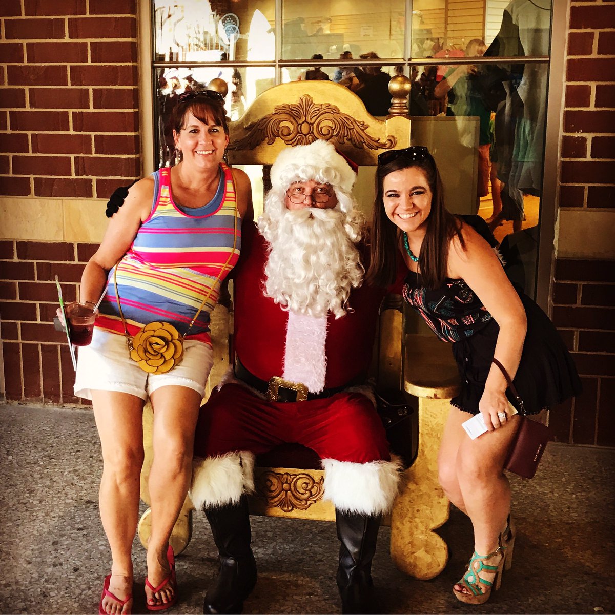 bblumenherst's tweet photo. SANTA WE KNOW HIM!!! #ChristmasinJuly @TinCaps https://t.co/70vUTIlwX0