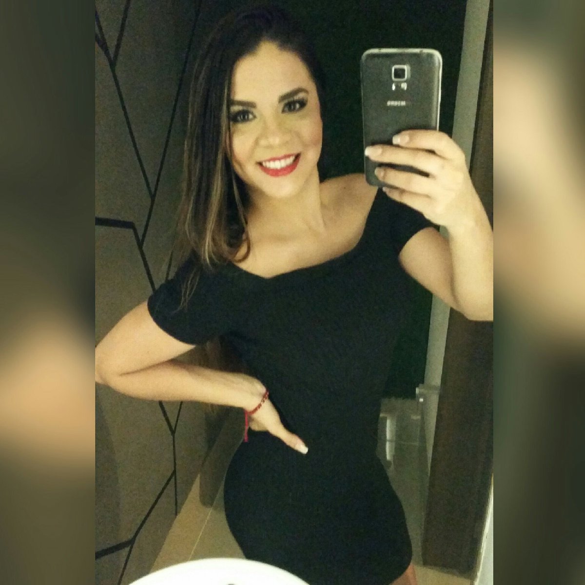 greciabm's tweet photo. #NuevaFotoDePerfil https://t.co/HnANeqyheP
