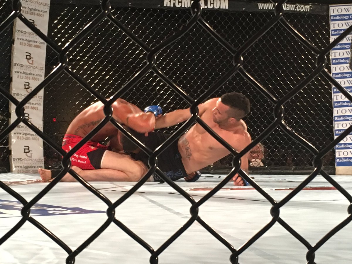 MyNameIsWojcik's tweet photo. Good opening round by both fighters @TheLegalManMarc #RFC40 https://t.co/yKAJrAVfgI