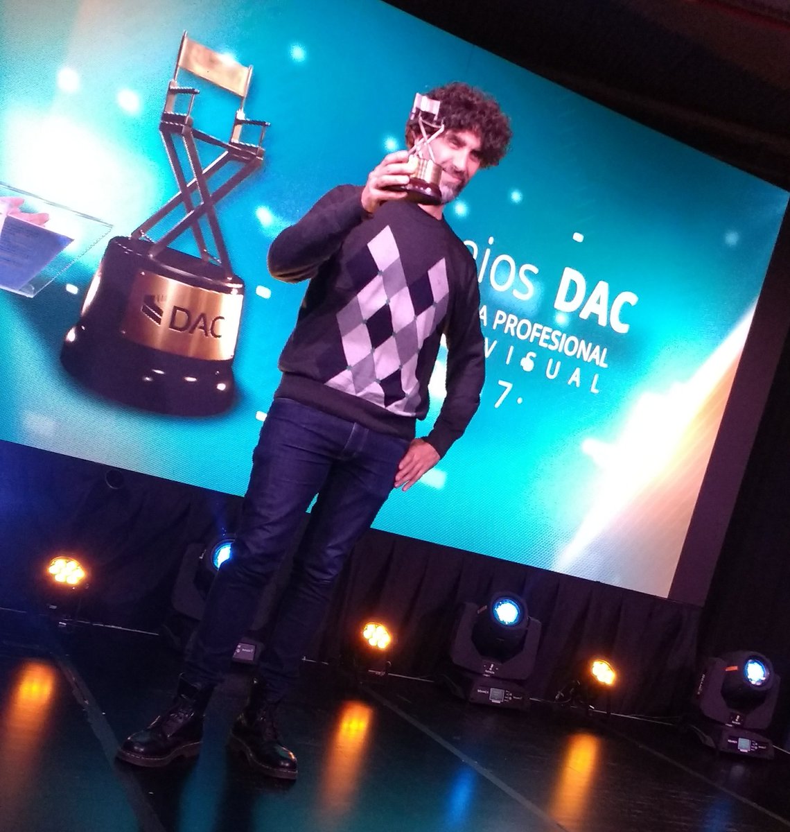 dacdirectores's tweet photo. ¡Felicitaciones a @jpzaramella! #PremiosDAC https://t.co/MLEzY81Y0r