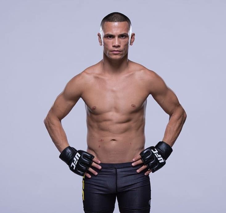 TeamRuiz_FM's tweet photo. #FollowFriday, Top Flyweight Prospect @AdamAntolin! Catch him on #DWTNCS in August.  #CaptainChaos #AdamAntolin #ContenderSeries #FF #TRFM https://t.co/cJ4Z5A2ioP