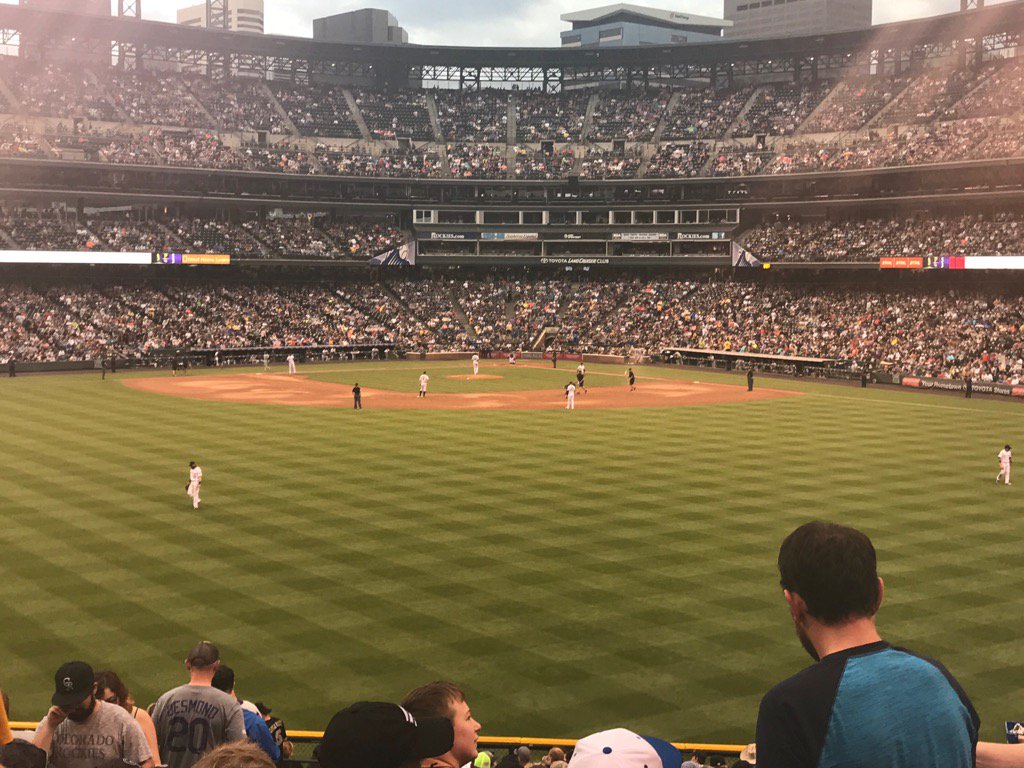 Drew_Olafson's tweet photo. #CoorsField #GSBC2017 https://t.co/vgTGd2xWhS