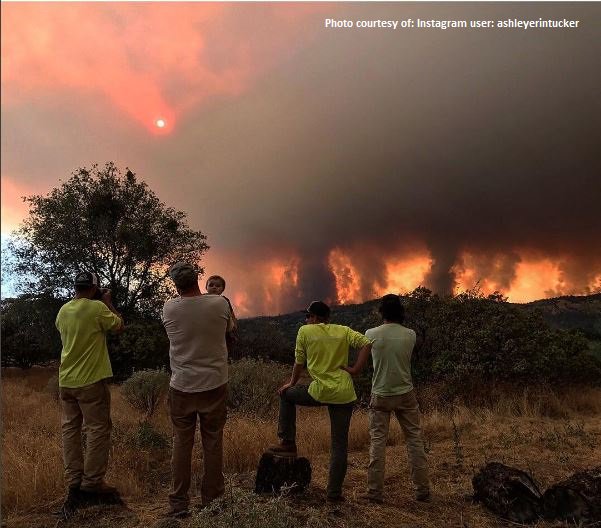 CAL_FIRE's tweet photo. #DetwilerFire [update] east of Lake McClure (Mariposa County) is now 75,000 acres and 25% contained.   https://t.co/zBoyaN9sl1 https://t.co/YLwcreyrac